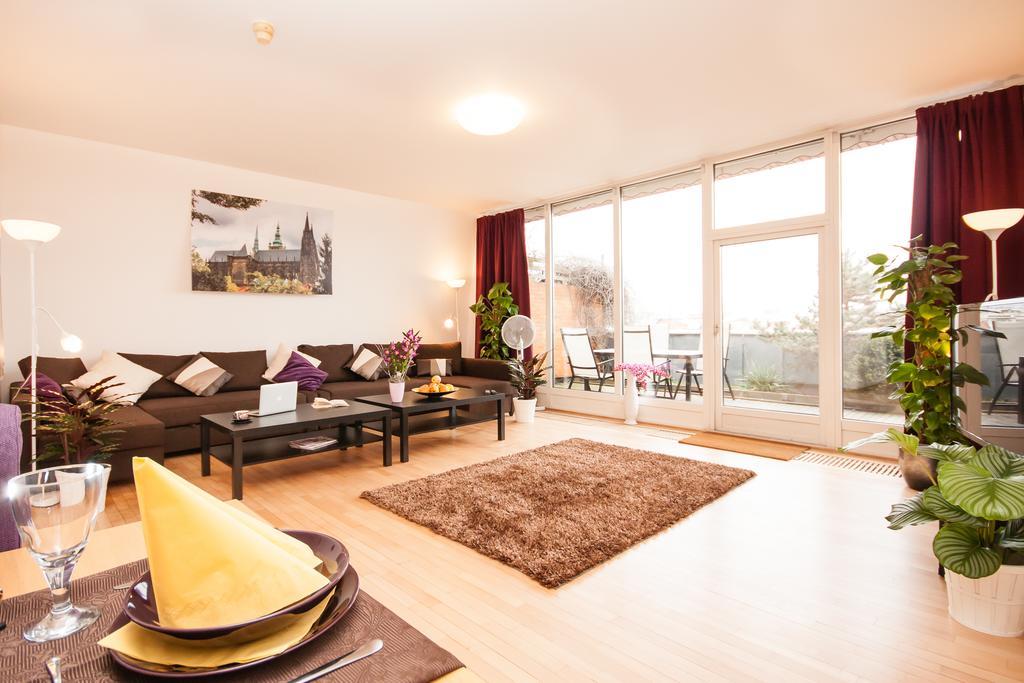 Wenceslas Square Lofts Prag Rum bild