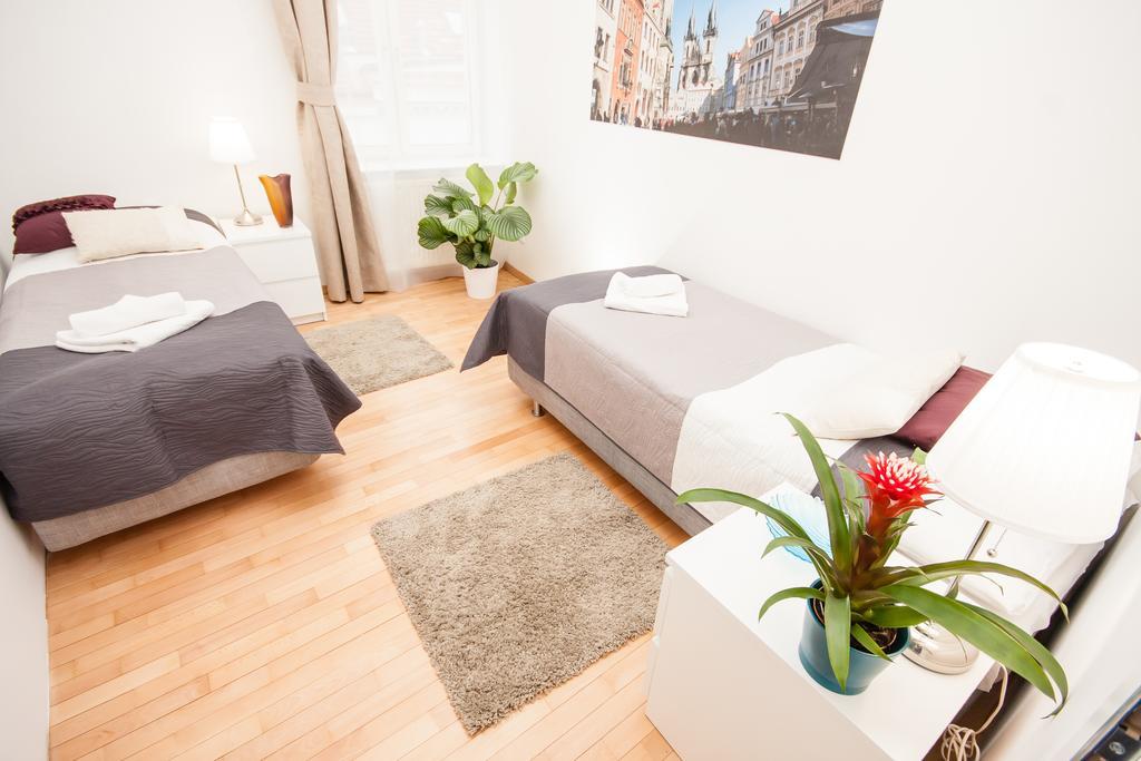 Wenceslas Square Lofts Prag Exteriör bild